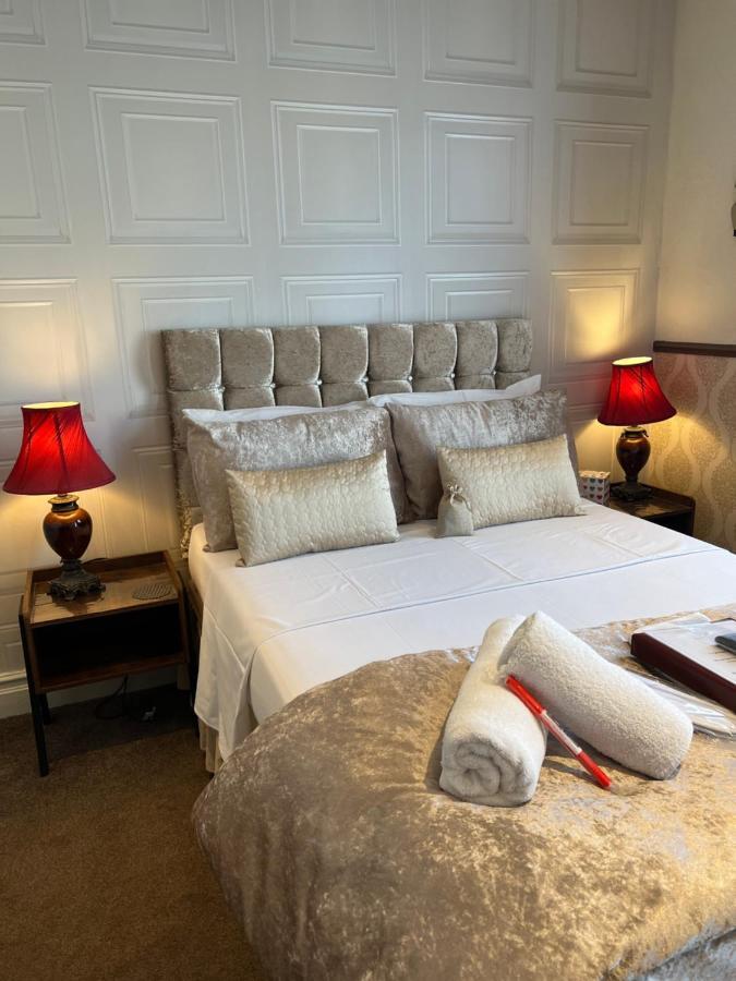 Raffles Hotel Blackpool Bagian luar foto