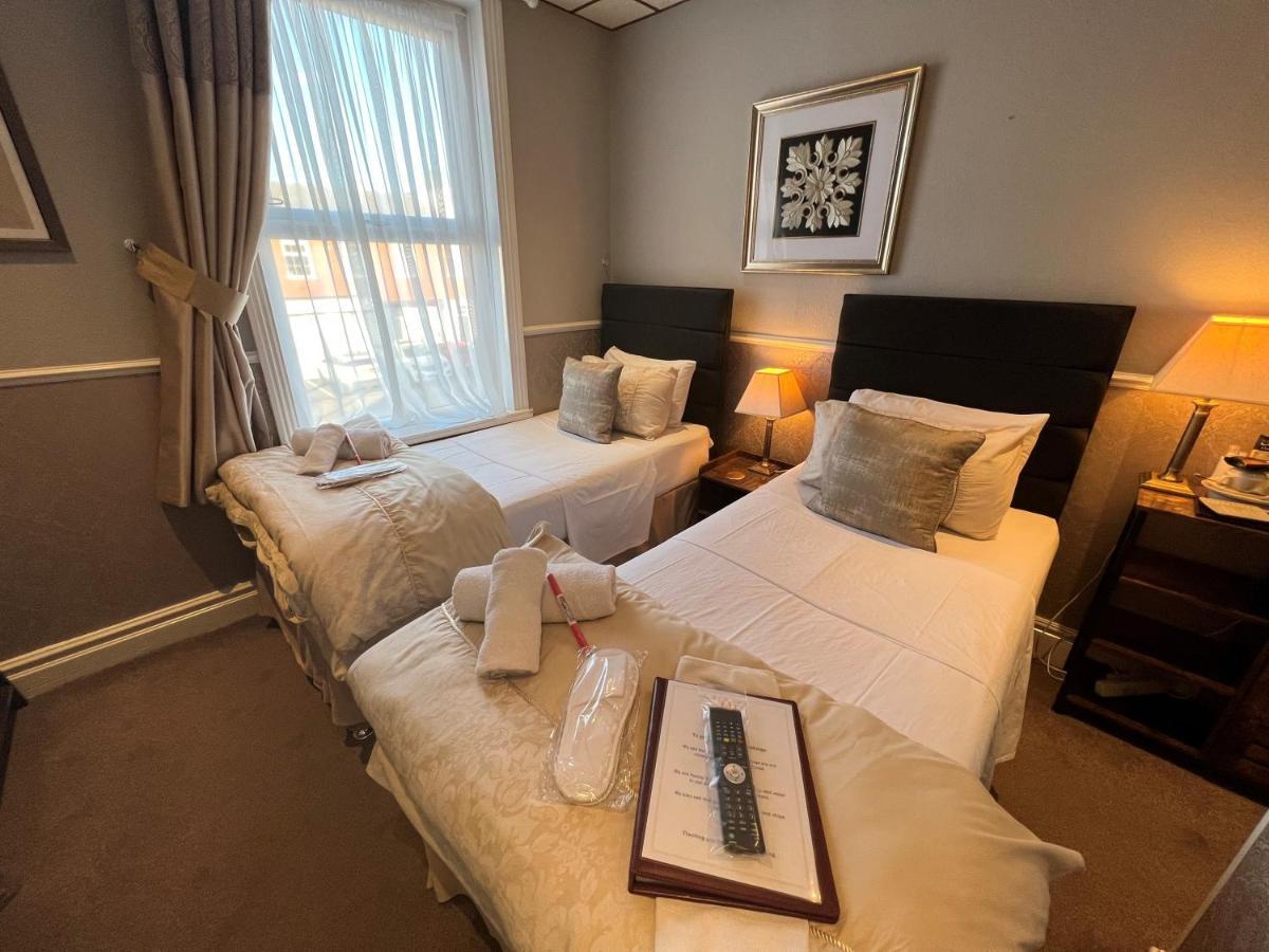Raffles Hotel Blackpool Bagian luar foto